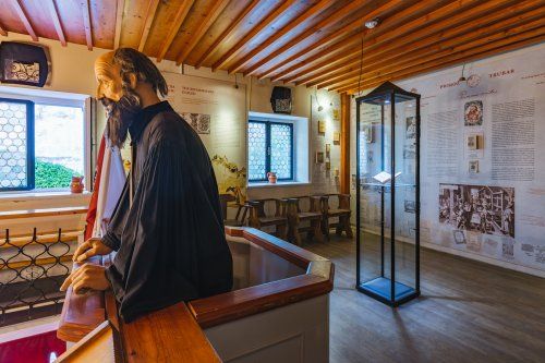 Slovesno odkritje spominske plošče Primoža Trubarja (Blejski grad, nedelja, 10. oktober 2021 ob 12. uri)